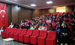 Kırşehir Lisesi’nde Cumhuriyet coşkusu “VEDA” ile canlandı