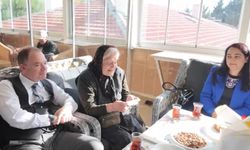 Kırşehir’de duygu dolu Öğretmenler Günü buluşması