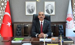 Kırşehir'in İl Müdürü canlı yayında izleyiciyle buluşuyor