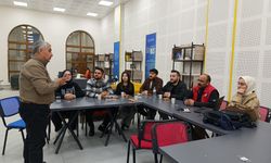 Üniversite genç ofis ile gençlerin bilgi ve becerilerini güçleniyor