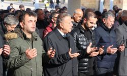 Esnaflar ve köylüler son görevlerini yaptı