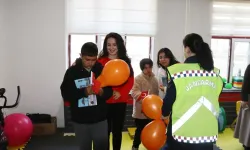 Jandarmadan özel öğrencilere yürek ısıtan dokunuş