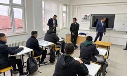 Kaymakam Öğüt, öğretmen ve öğrencilerle bir araya geldi