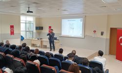 Paramedik adayları klinik bilgi ve uygulama deneyimi kazandı