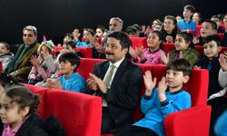 Perde çocuklar için açıldı: Vali Demiryürek heyecana ortak oldu