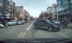 Kırşehir’de Kontrolden Çıkan Otomobil Facianın Eşiğinden Döndü