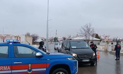 Jandarma Çiçekdağı’nda 210 Kişi ve 130 Araç Kontrol Etti!