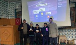 Kırşehir'de “Biz Bir Aileyiz, Cuma Gecesi Ailece Camideyiz”