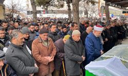 Gözde Akbaba, gözyaşları içerisinde son yolculuğuna uğurlandı