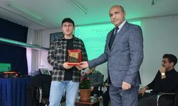 Mezun öğrencilerden eğitim yolculuğu paylaşımı