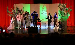 Kırşehir’de ‘Yeni Yıl Macerası’ oyunu çocuklarla buluştu