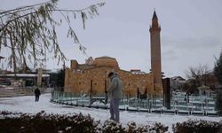 Yeni yılın ilk günü meydan soğuk havaya teslim oldu