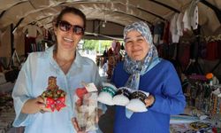 Kırşehirli Kadınların El Emeği Cacabey Meydanı'nda Ekonomiye Dönüşüyor