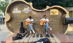 UNESCO Müzik Şehri Kırşehir'de sokaklar genç müzisyenlerden ritmiyle canlandı