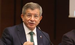 Ahmet Davutoğlu Siyasetten Çekildi: Gelecek Partisi Faaliyetlerini Sonlandırıyor!