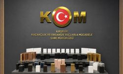Kırşehir’de polis durdurdu, kaçak ürünler ortaya çıktı