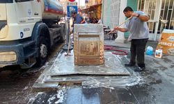 Kırşehir Temizlik Ekiplerinden Sıcak Hava Mesaisi