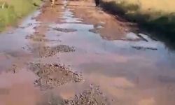 Kırşehir’de Bir sulama ihmali, yolu çamur deryasına çevirdi!