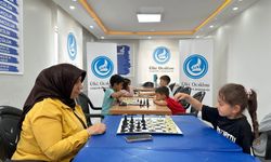 Kırşehir Ülkü Ocakları’nda Akıl ve Zekâ Oyunları Kursu devam ediyor
