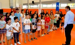 Kırşehir’de gençler halk oyunlarıyla kültürel mirası yaşatıyor