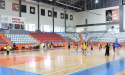 Kırşehir’de GSB Spor Okulları’nda Tenis Heyecanı