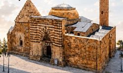 AK Parti Kırşehir’den 25. yıla özel anma programı: Cacabey Camii'nde mevlit okutulacak