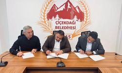 Çiçekdağı’nda üniversite öğrencilerine uygulamalı eğitim desteği