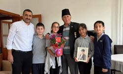 Öğrenciler Gazi Mustafa Ünver'in Kapısını Çaldı!