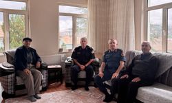Kırşehir’de Jandarma Komutanları Şehit Ailesiyle Buluştu