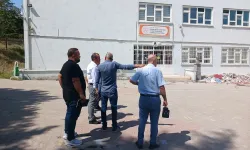 Kırşehir Kaman’da iki okulda güçlendirme çalışmaları incelendi