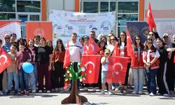 Kırşehir'de çevre seferberliği: Gençler gelecek için fidan dikti