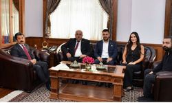 Kırşehir’de CHP Heyeti ile Vali Demiryürek Bir Araya Geldi