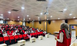 Kırşehir’de üniversiteli gençlere Gençlik Merkezi buluşması