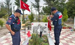 Kaman’da Türk Bayrakları Değiştirildi