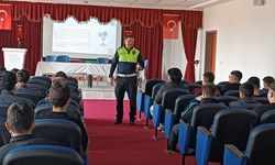 Trafik Polisleri Liseli Gençlerle Bir Araya Geldi!