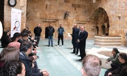 Kırşehir’de bilimin tarihi merkezinde geleceğin eğitimi planlandı: Genç AR-GE ekibi Cacabey’de!