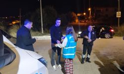 Kırşehir’de gençlerden polislere anlamlı teşekkür!