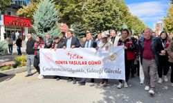 Kırşehir’de yaşlılar ve gençler aynı kortejde buluştu, eğlence meydanlara taştı