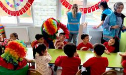 Kırşehir’de yurt öğrencilerinden miniklere unutulmaz Cumhuriyet sürprizi!
