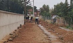 Özbağ’da bozulan yollar için çalışmalar başladı
