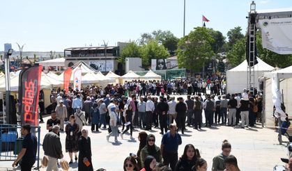 Bilimin kalbi iki gün boyunca Cacabey Meydanı’nda attı