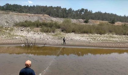 Balıklar *lmesin diye zamanla yarıştılar