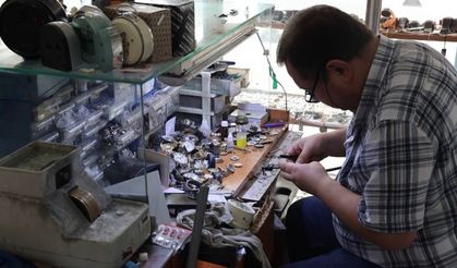 Ustalar çıraksız, saatler sessiz!