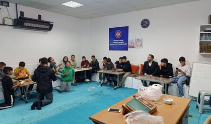 Gençler Çarşı Camii’nde buluştu!