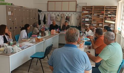 Örsan Pınar Mucur'da Öğretmen ve Öğrencilerle Buluştu