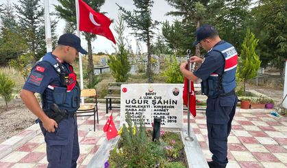 Kaman’da Türk Bayrakları Değiştirildi