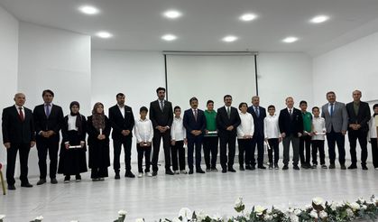 Kırşehir’de İmam Hatiplerin 75. yılı kutlandı, hafızlara ödül verildi