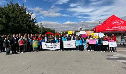 Kırşehir’de “Yürü Kırşehir” sesleri yükseldi: Miniklerden yerel şiveli pankart