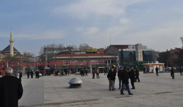 Emekli ve memura iki farklı zam oranı yolda!