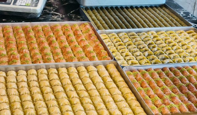 Ramazan Bayramı öncesi Kırşehir'de tatlı telaşı  başladı